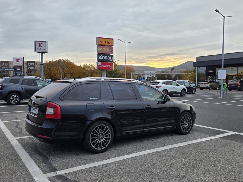 SKODA Octavia 2011 — imagine 5