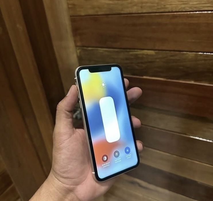 iPhone 11 64 gb 76%