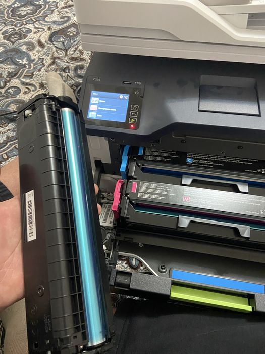 Продается МФУ Xerox C235