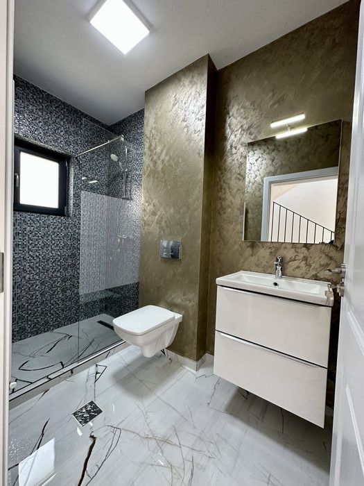 FINALIZAT! Casă 3 camere, 2 băi, P+1 Etaj complet, tip duplex, Miroslava-Vorovești-Rond TLT, 80mp util, 250mp curte, 107.500€ + TVA