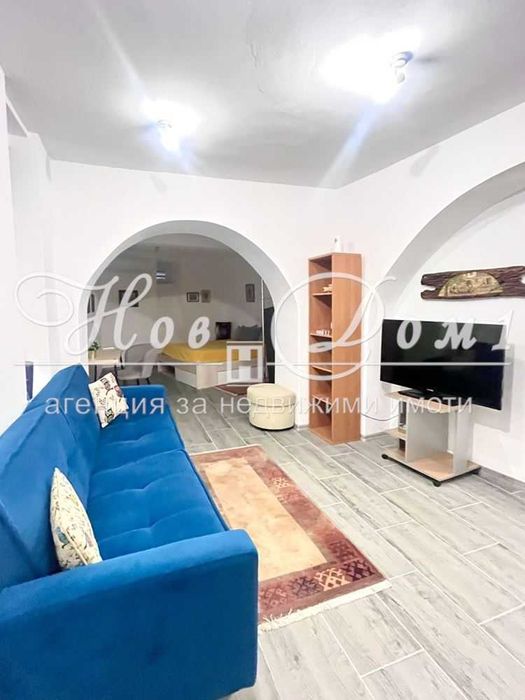 Дава се под наем Многостаен апартамент в Варна, Гръцка махала - 150 кв.м за 466200 € - Снимка #9