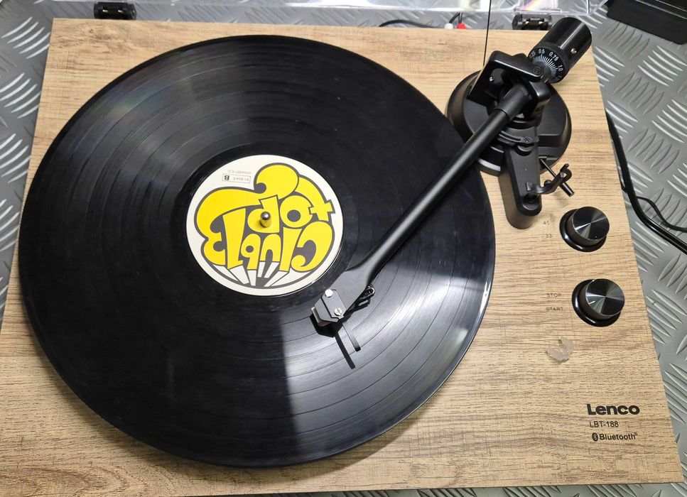 Грамофон Lenco LBT-188