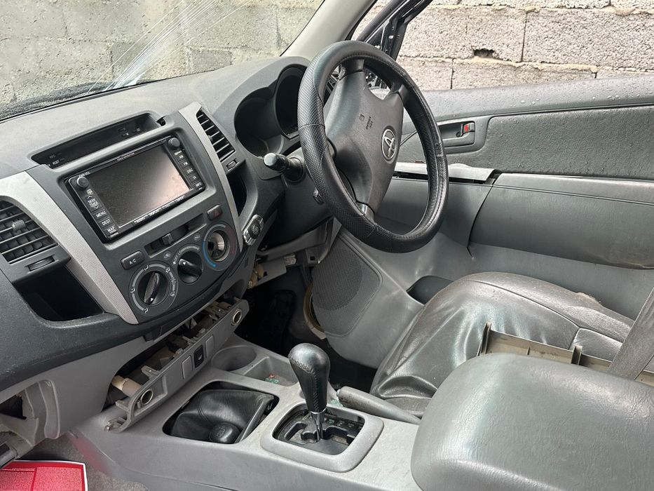 Toyota Hilux 3.0d автомат 2007 НА ЧАСТИ