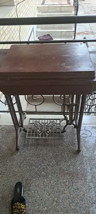 Швейная машинка б/у