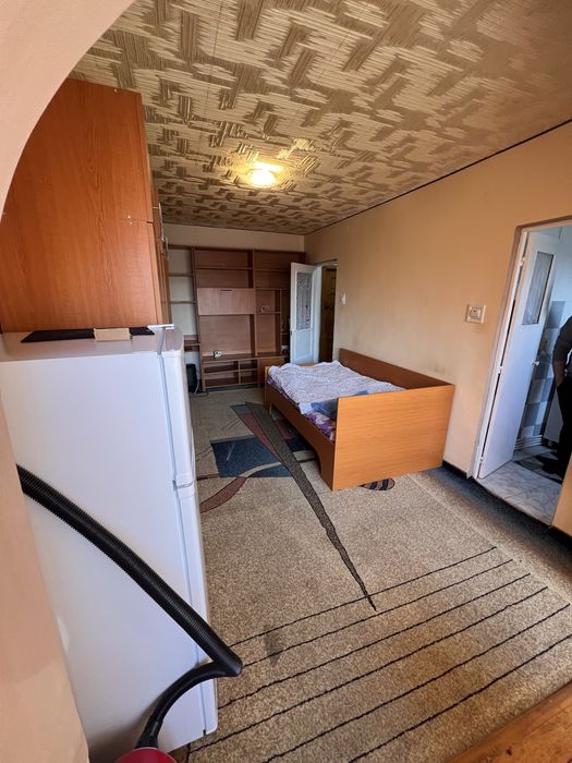 Garsoniera zona Milan centrala proprie