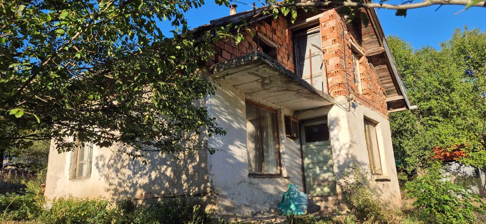 Продава Къща 3-СТАЕН  с. Огоя