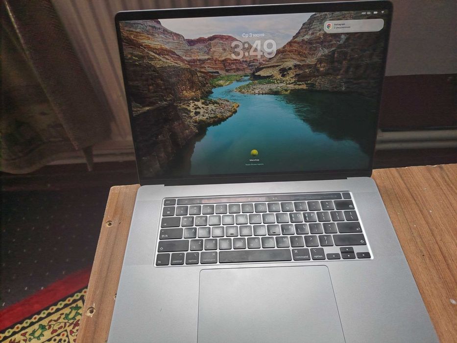 MacBook Pro 16-inch (2019 yil).