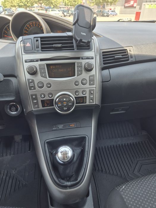 Toyota Verso  дизел 2. 0 D-4D
