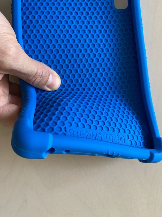 Lenovo Tab M9 силиконов калъв със стойка