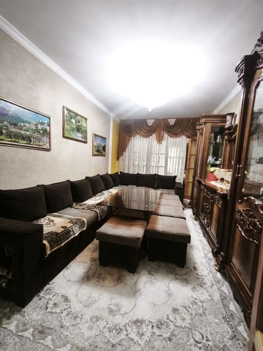 Мирабадский р-н. Массив 4 куйлюк. 3-х комн, кВ. 78м².