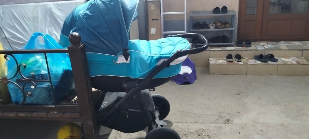 Срочно продам КОЛЯСКА фирма Zippy