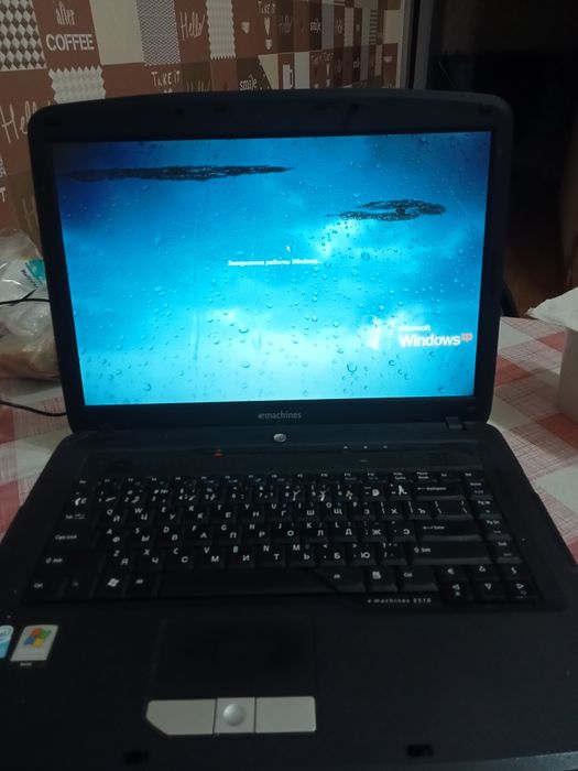 Продам старый ноутбук