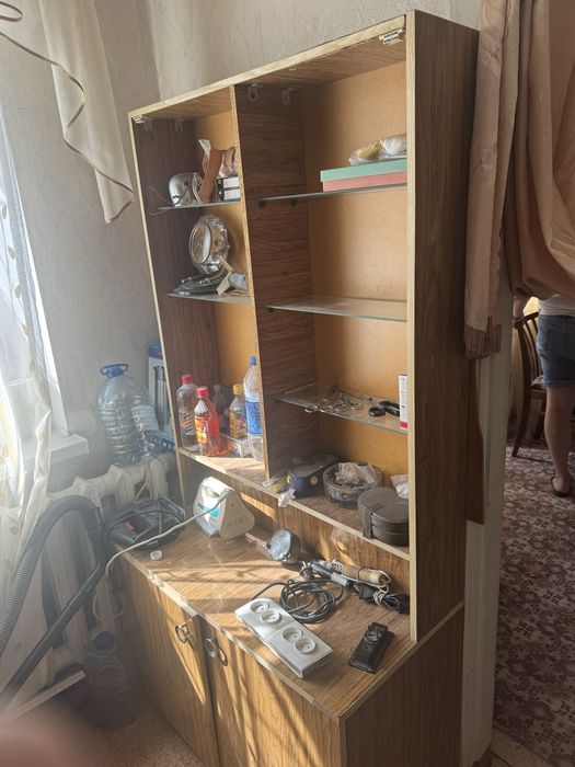 Отдам даром старую мебель