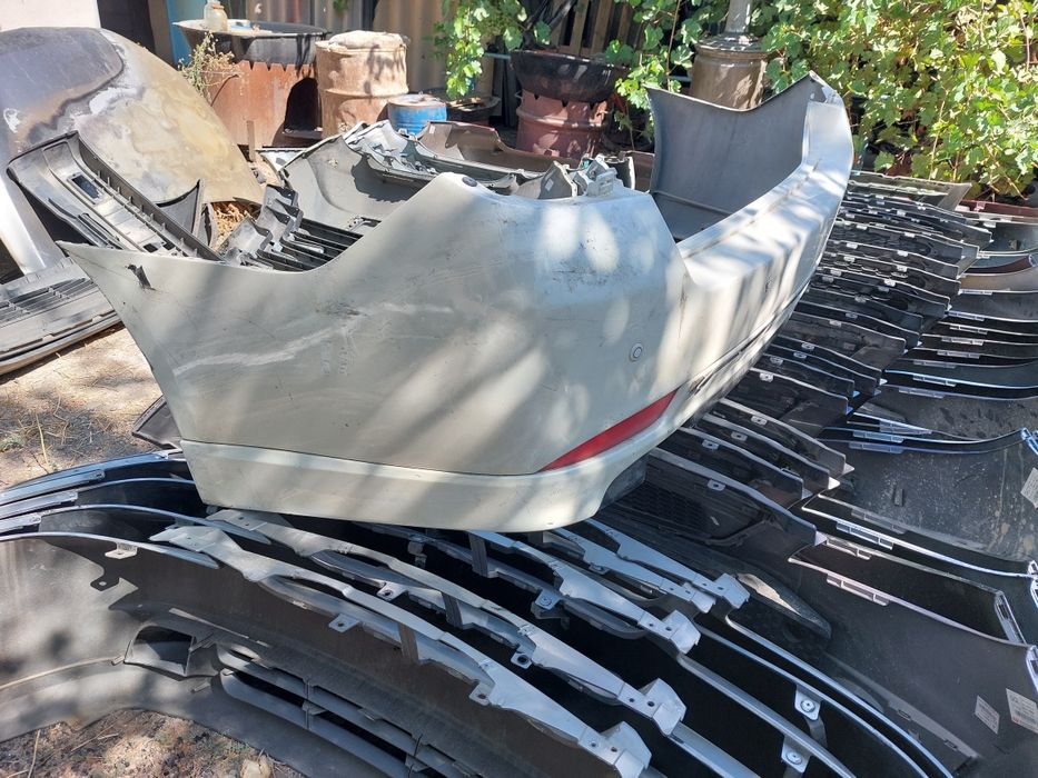 Авторазбор 111. Бампера передний и задний