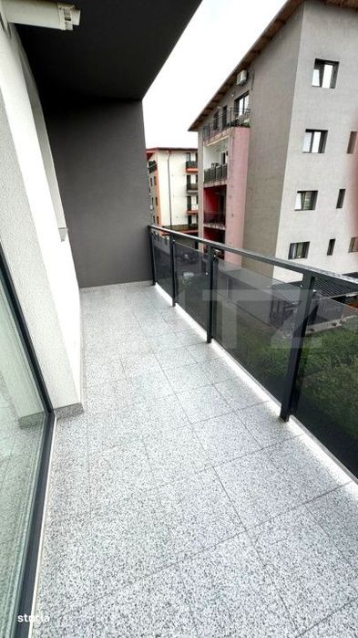 Apartament de inchiriat cu doua dormitoare si doua bai, in bloc nou