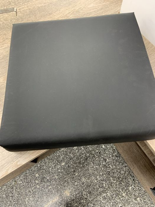 Perna pentru scaunul cu rotile 40x40 cm