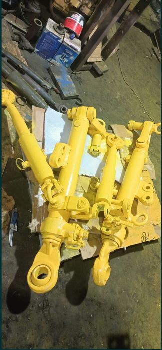 Продам навеску К700,К701