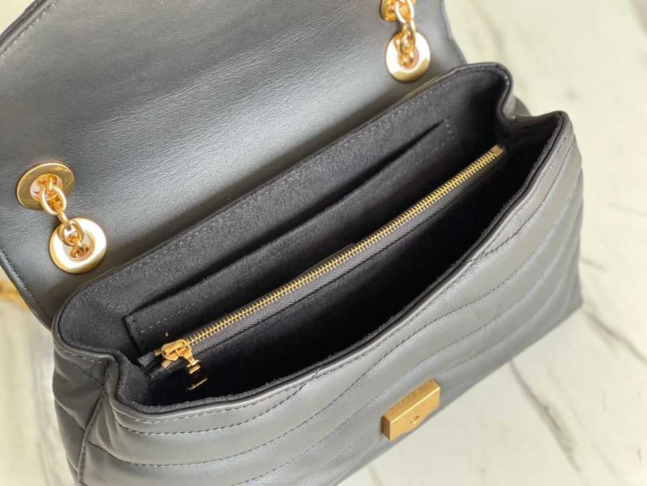 Louis Vuitton Черна Кожена Дамска Чанта от гладка телешка кожа