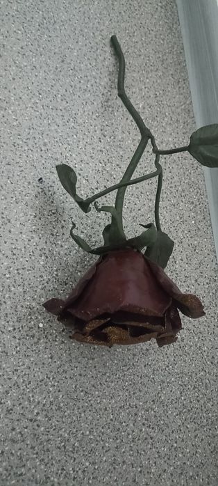 Продам розу металлическая ручной работы