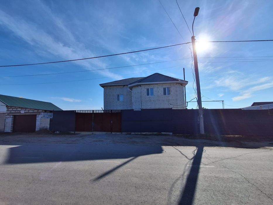 Продам дом двухэтажный