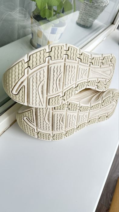 Кросовки Skechers