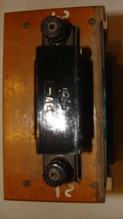 Самолетно радио прибори и уреди