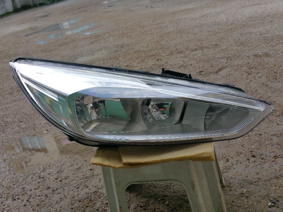 Оригинален фар за Форд Фокус Ford Focus Led