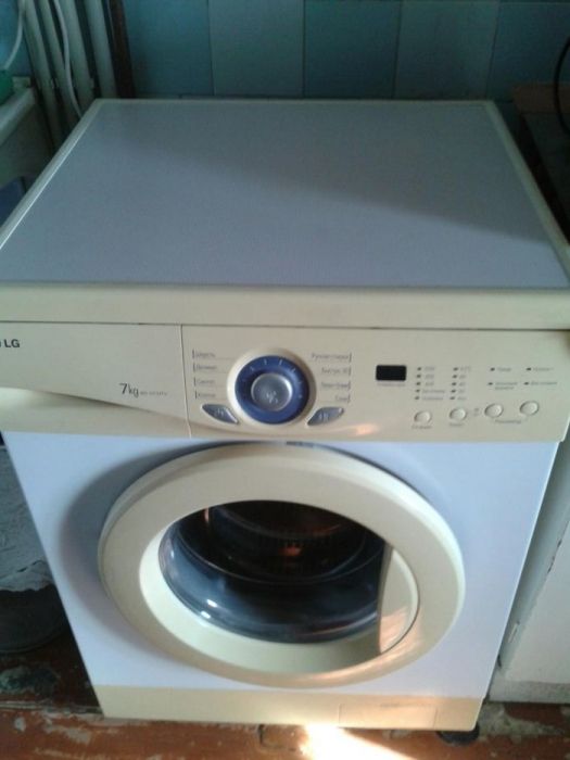 Машинка стиральная