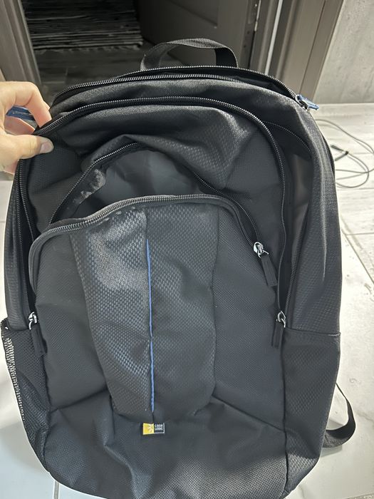 Vand ghiodan de laptop cu 3 buzunare