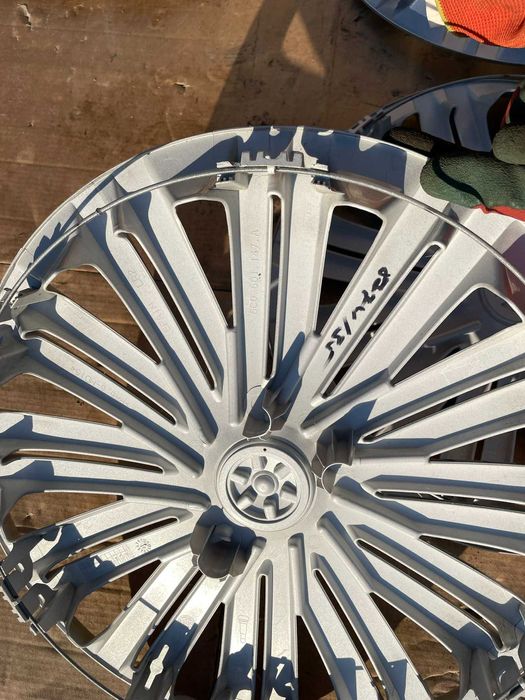 15 цола Тасове Volkswagen POLO 6C0601147A Оригинал