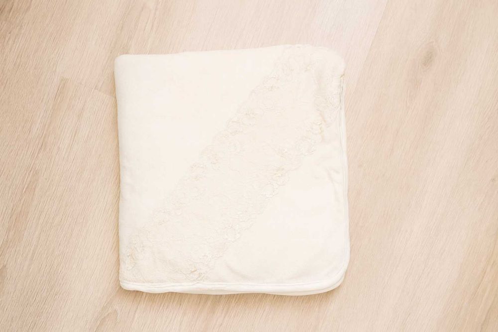 ПОДАРЯВАМ зимна бебешка завивка