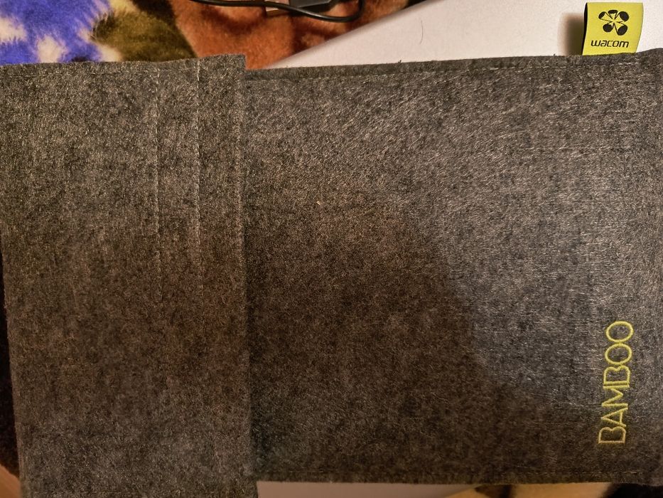 Tableta grafica Wacom Bamboo cu toate accesoriile