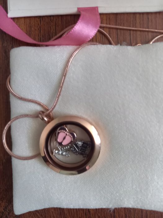 Колие, медальон Lock the moments