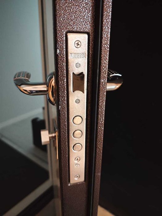 Замена сердцевин Вскрытие замка установка замка ремонт замка недорого