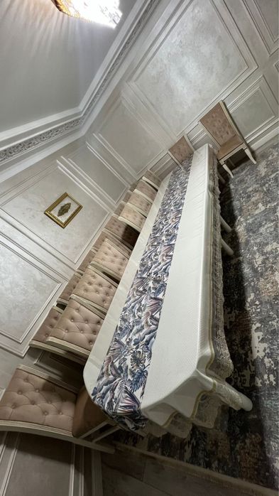 Продам стол 4метра и 18 стульев