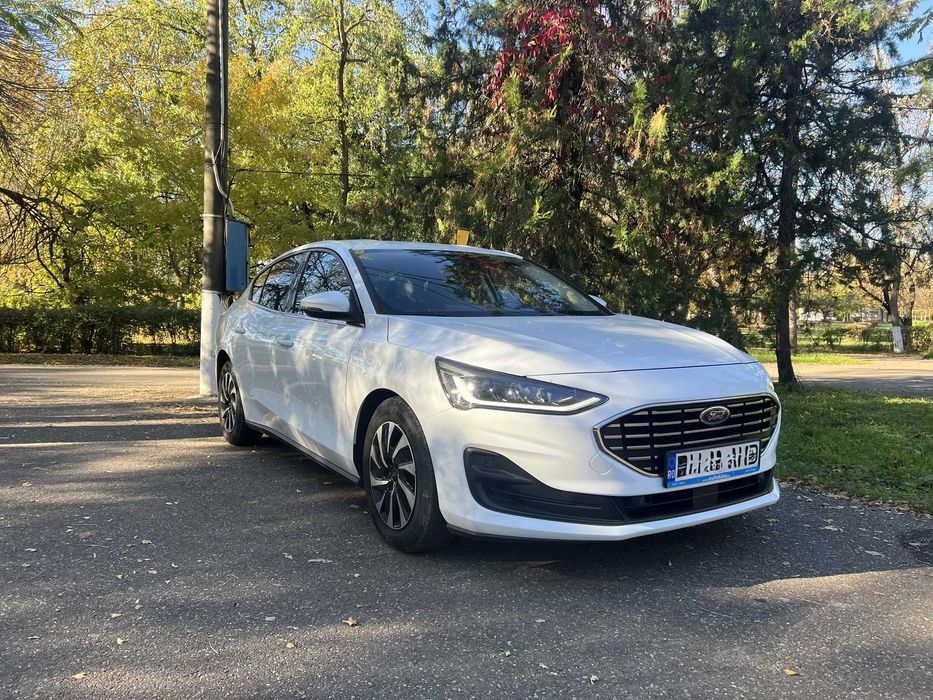 Ford focus 2022 benzina