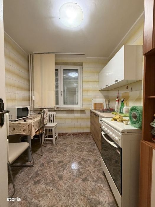 Apartament 2 camere, et. 1, Calea Severinului/ Scoala Decebal