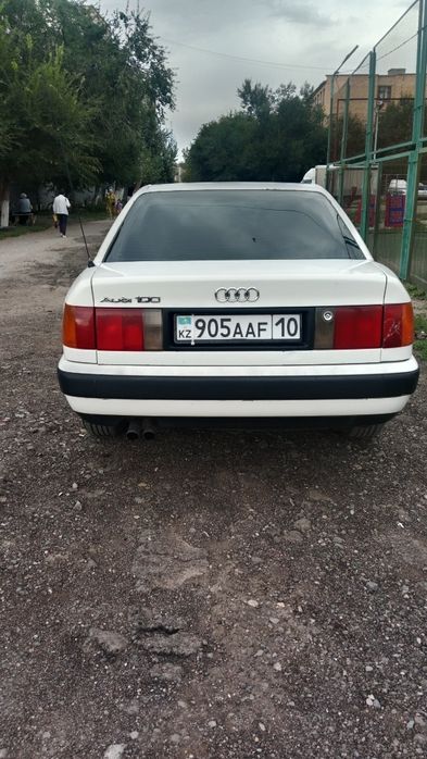 Продам машину  Ауди с 4