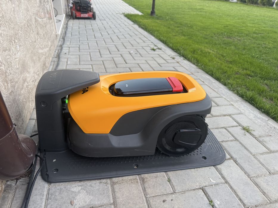 Косачка робот stiga A6 V
