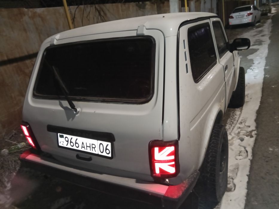 Продам ниву 4/4 полным приводом