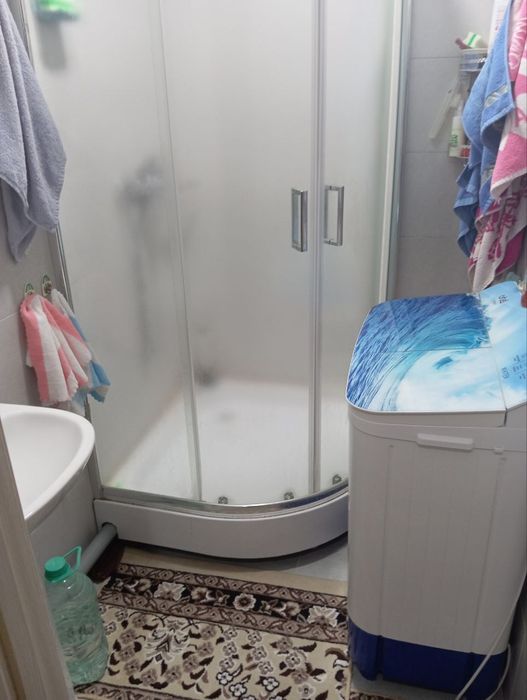 Yashnabod tumani olmos mahallasi 3/16/16 srochna sotiladi