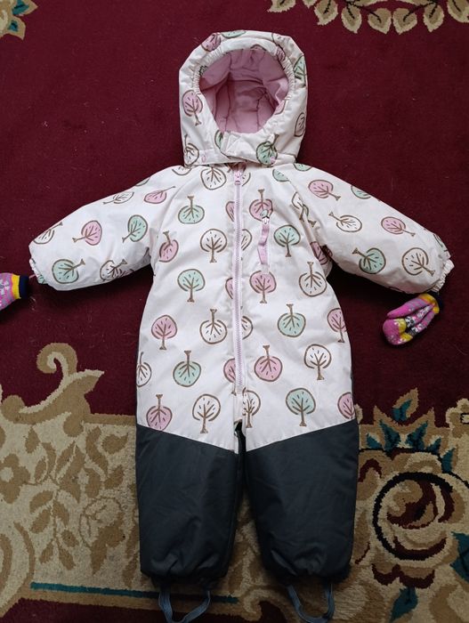 Продам комбинезон 86р