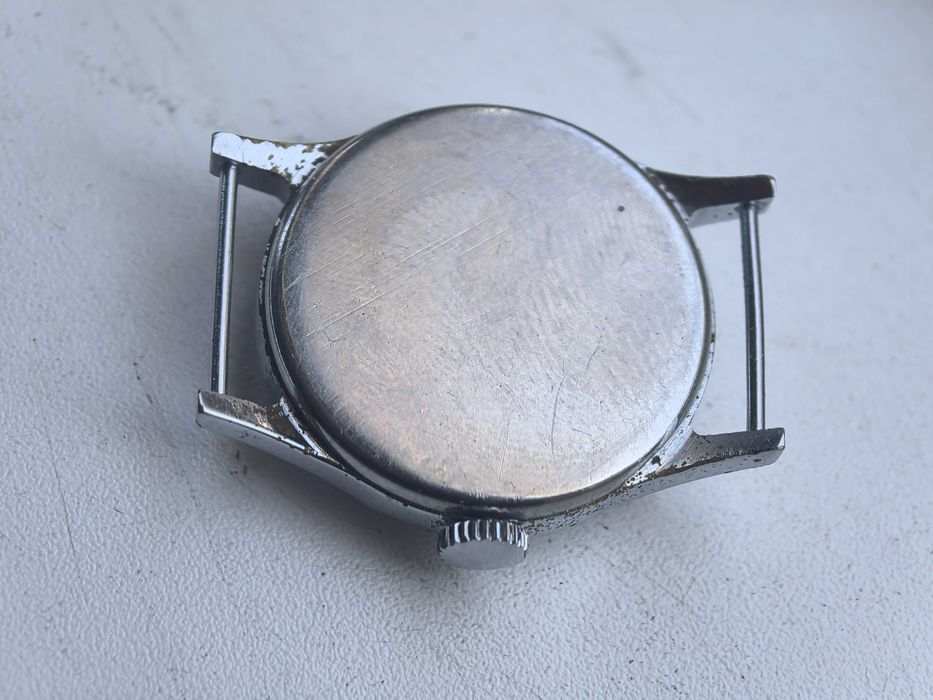 Победа с червено 12