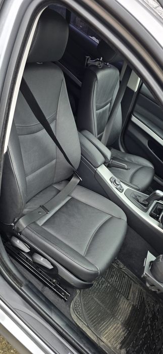 BMW Seria 3 318i 2009