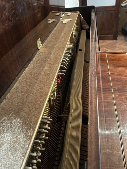 Акустично пиано "Petrof"