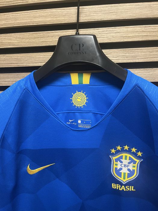 NIK Brasil Away Jersey -2018/2020 - Бразилия размер Л / Оригинал