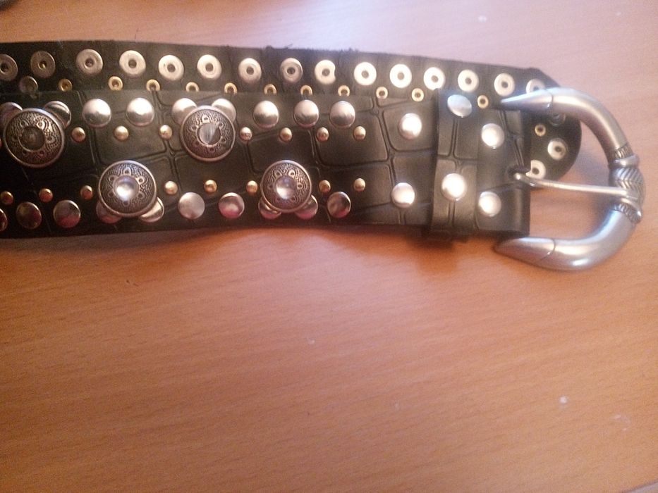 Продам ремень, со вставками