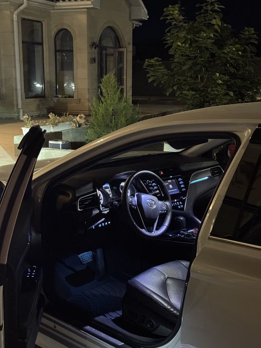 Аренда авто Camry 70 с водителем