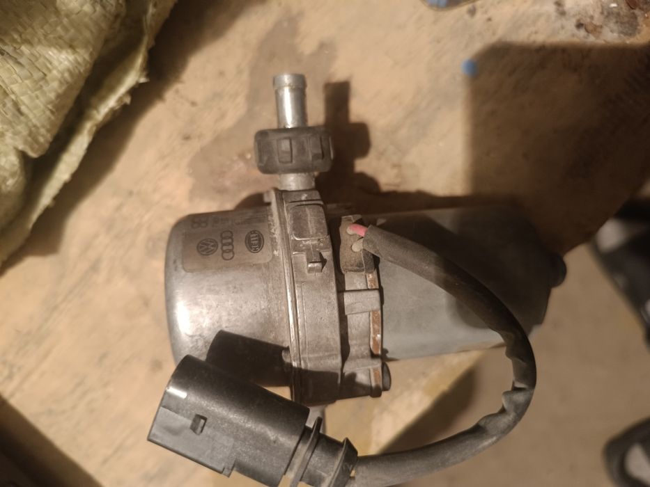 Продам вакуумный насос