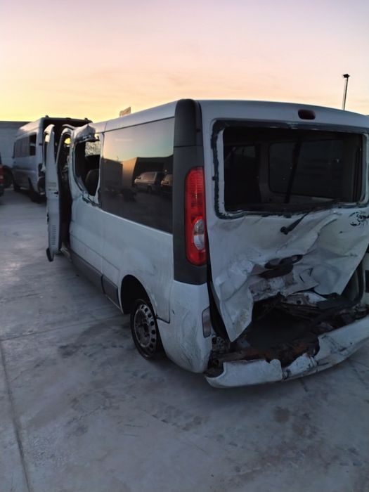 Рено Трафик / Опел Виваро / Renault Traffic/ Vivaro 2.0  DCI  НА ЧАСТИ
